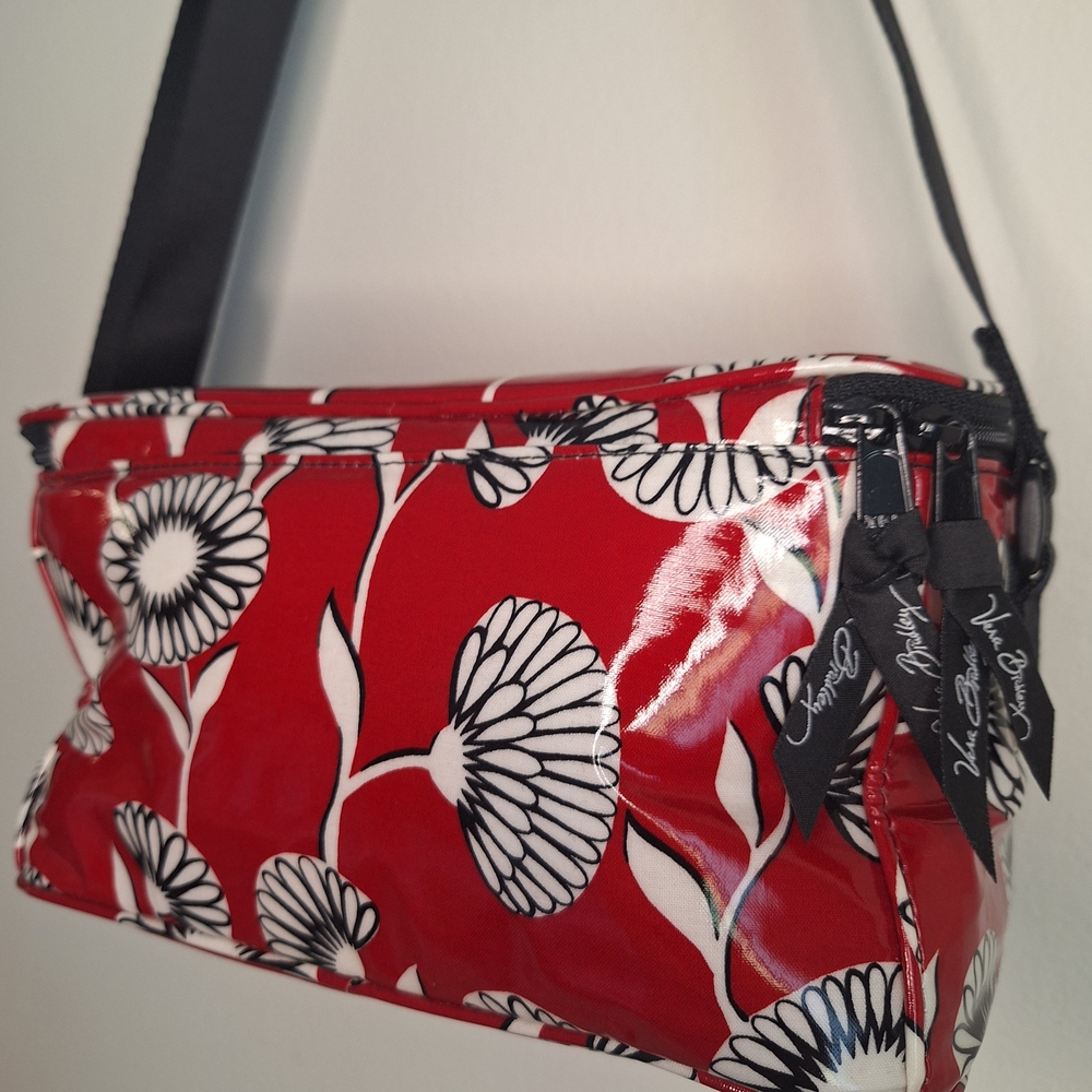 Vera Bradley Red Floral Lunch Bag Insulated Zip Cooler Crossbody